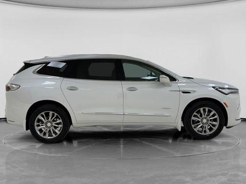 2022 Buick Enclave Avenir