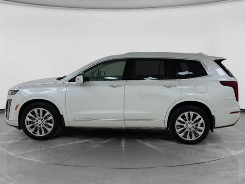 Crystal White Tri-Coat 2022 Cadillac XT6 Premium Luxury AWD