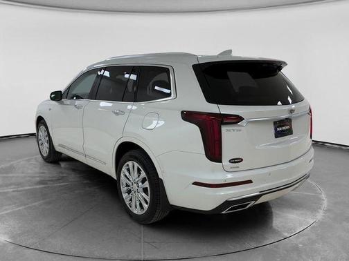 Crystal White Tri-Coat 2022 Cadillac XT6 Premium Luxury AWD