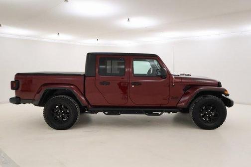 2022 Jeep Gladiator Sport