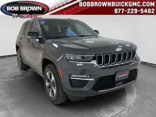 Metallic 2024 Jeep Grand Cherokee 4xe Base