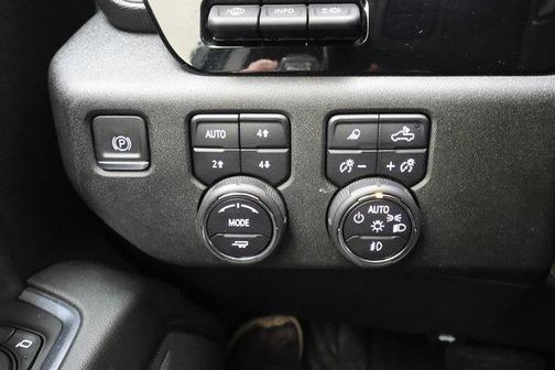 2024 Chevrolet Silverado 3500 LTZ