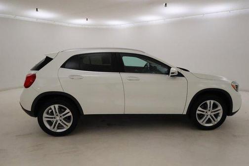 2017 Mercedes-Benz GLA 250 Base 4MATIC