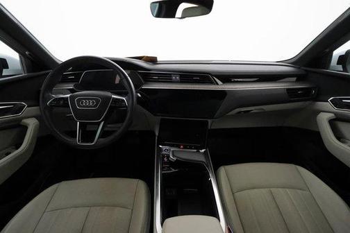 2024 Audi Q8 e-tron S line Premium