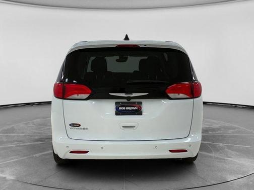 Bright White Clearcoat 2024 Chrysler Voyager LX