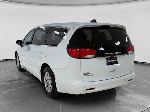 Bright White Clearcoat 2024 Chrysler Voyager LX