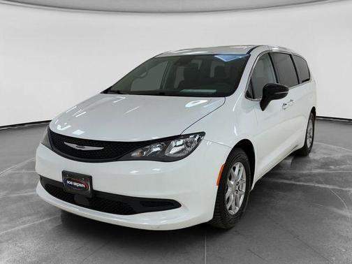 Bright White Clearcoat 2024 Chrysler Voyager LX