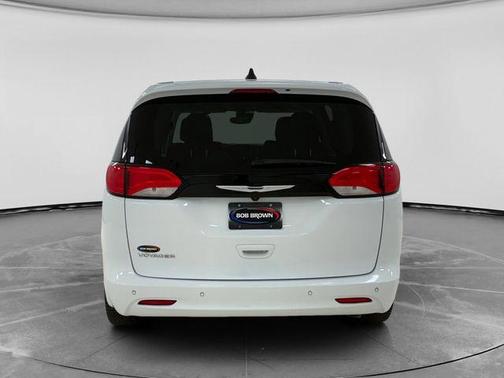 Bright White Clearcoat 2024 Chrysler Voyager LX