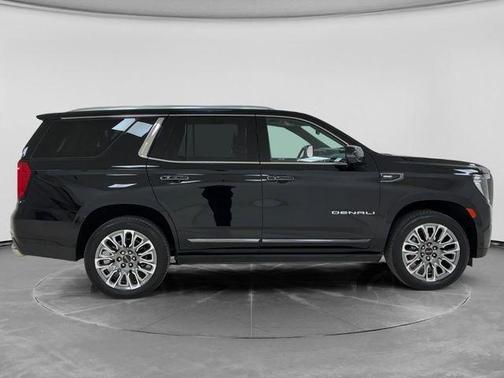 Onyx Black 2023 GMC Yukon Denali Ultimate