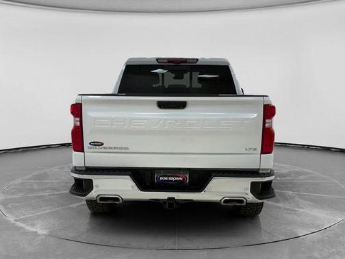 Iridescent Pearl Tricoat 2024 Chevrolet Silverado 1500 LTZ