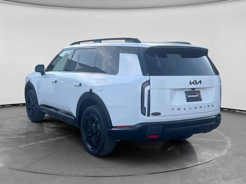 Glacial White Pearl 2027 Kia Telluride EX