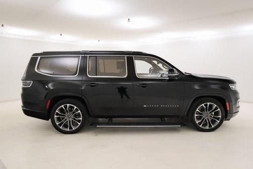 2022 Jeep Grand Wagoneer Series III