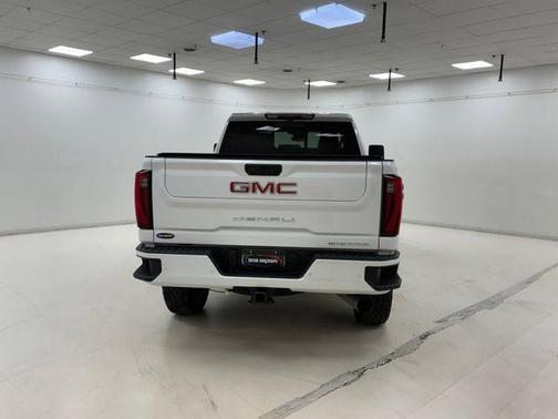 White Frost Tri-Coat 2024 GMC Sierra 3500 Denali