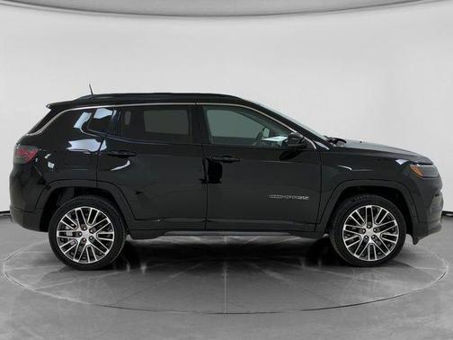Diamond Black 2022 Jeep Compass Limited
