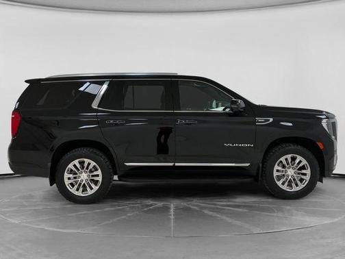 Onyx Black 2022 GMC Yukon SLT