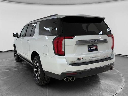 White Frost Tri-Coat 2023 GMC Yukon XL AT4