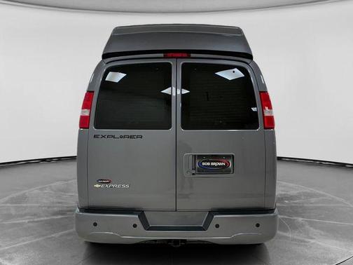 2021 Chevrolet Express 3500 LS