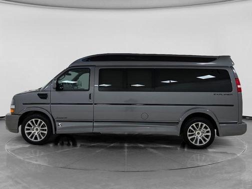 2021 Chevrolet Express 3500 LS