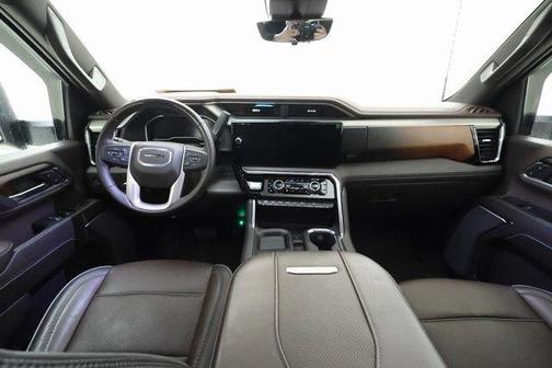 2024 GMC Sierra 2500 Denali