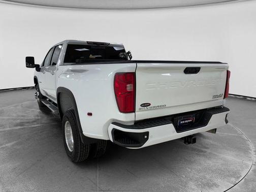 Summit White 2023 Chevrolet Silverado 3500 High Country