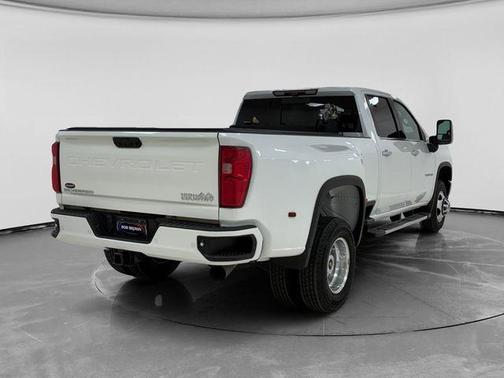 Summit White 2023 Chevrolet Silverado 3500 High Country