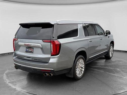 Sterling 2023 GMC Yukon XL Denali