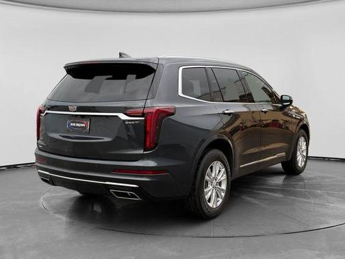 Wilder Metallic 2022 Cadillac XT6 Luxury AWD