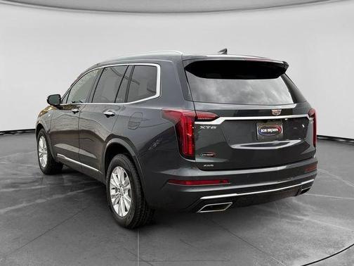Wilder Metallic 2022 Cadillac XT6 Luxury AWD