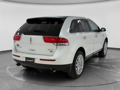 White Platinum Tri-Coat Metallic 2013 Lincoln MKX Base
