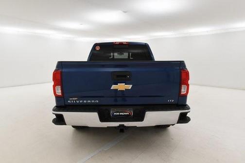 Photo 4 of 27 of 2018 Chevrolet Silverado 1500 LTZ