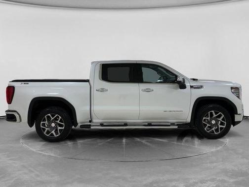 White Frost Tri-Coat 2024 GMC Sierra 1500 SLT