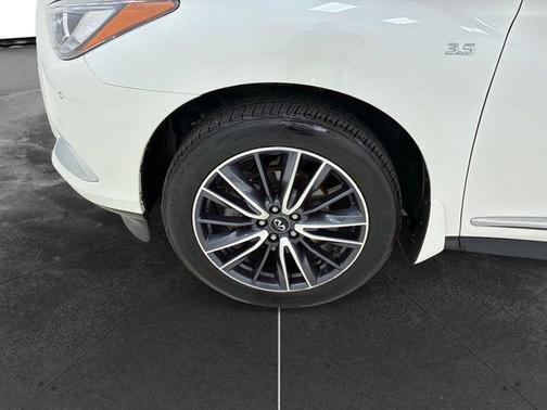 Majestic White 2019 INFINITI QX60 Luxe