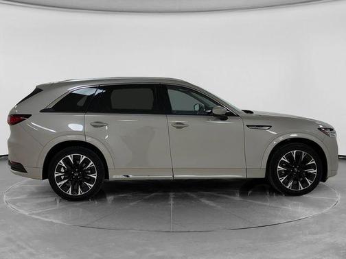 Platinum Quartz Metallic 2024 Mazda CX-90 3.3 Turbo S