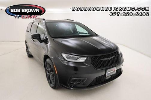 2022 Chrysler Pacifica Touring-L