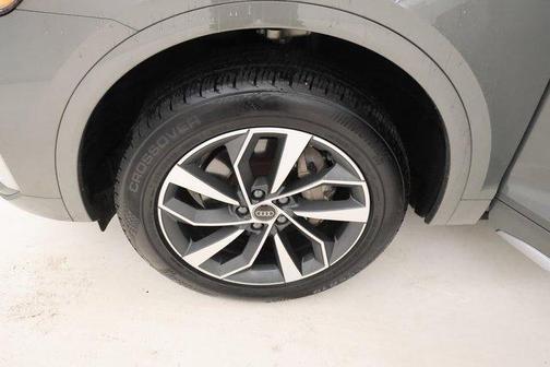 2024 Audi Q5 45 S line quattro Premium