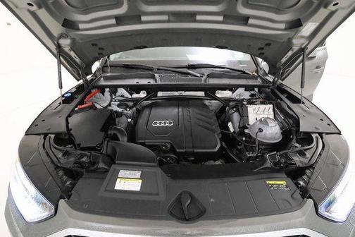 2024 Audi Q5 45 S line quattro Premium