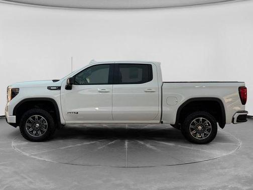Summit White 2024 GMC Sierra 1500 AT4