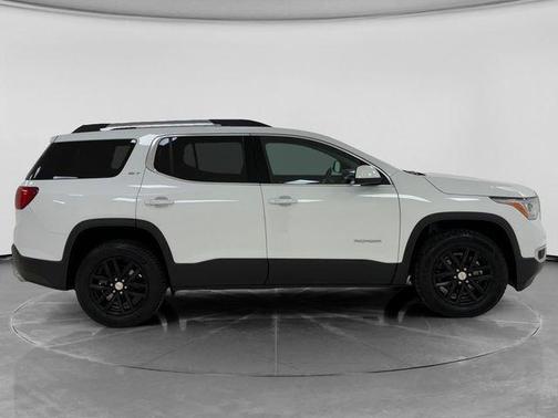 Summit White 2017 GMC Acadia SLT-1