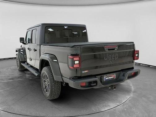 Black Clearcoat 2024 Jeep Gladiator Sport