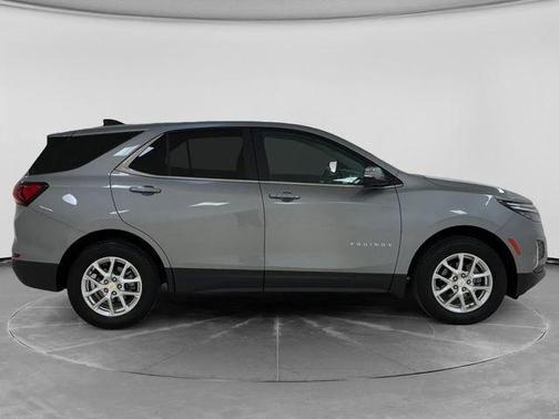 Sterling Gray Metallic 2024 Chevrolet Equinox LT