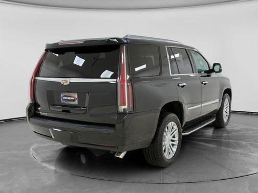 2020 Cadillac Escalade Standard
