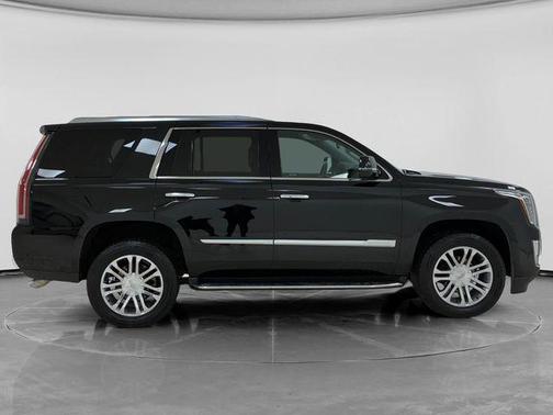 2020 Cadillac Escalade Standard