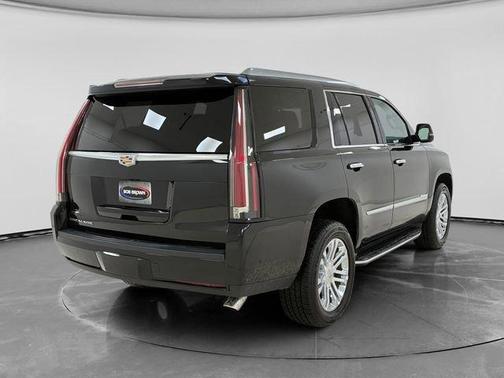 2020 Cadillac Escalade Standard