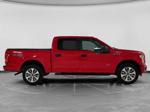 Race Red 2017 Ford F-150 XL