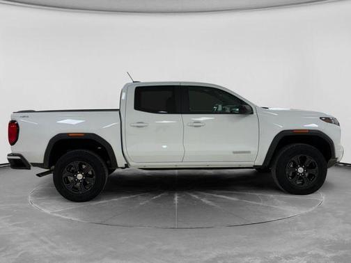 Summit White 2023 GMC Canyon Elevation