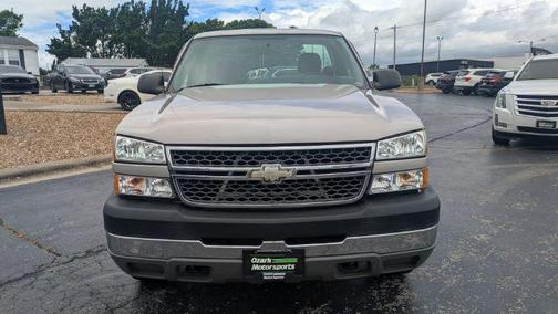 2005 Chevrolet Silverado 2500 Work Truck