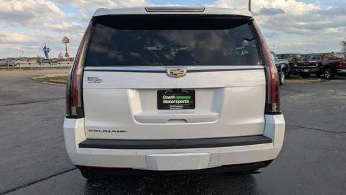 2018 Cadillac Escalade Luxury