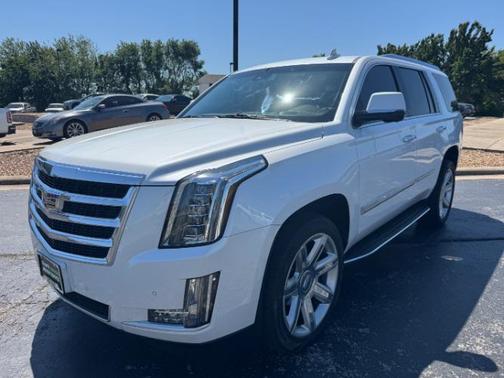 2016 Cadillac Escalade Luxury