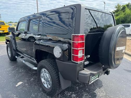 2006 Hummer H3 Base