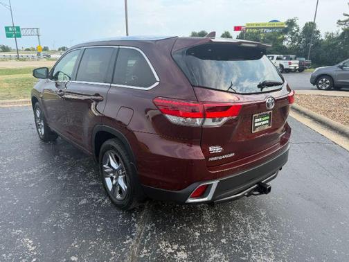Ooh La La Rouge Mica 2019 Toyota Highlander Limited